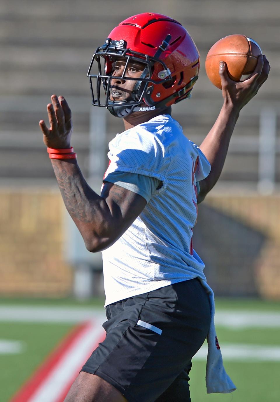 Jacksonville State quarterback Zion Webb makes a pass during spring football practice at Burgess-Snow Field Jacksonville State Stadium in Jacksonville, Alabama April 1, 2022. (Dave Hyatt: The Gadsden Times)