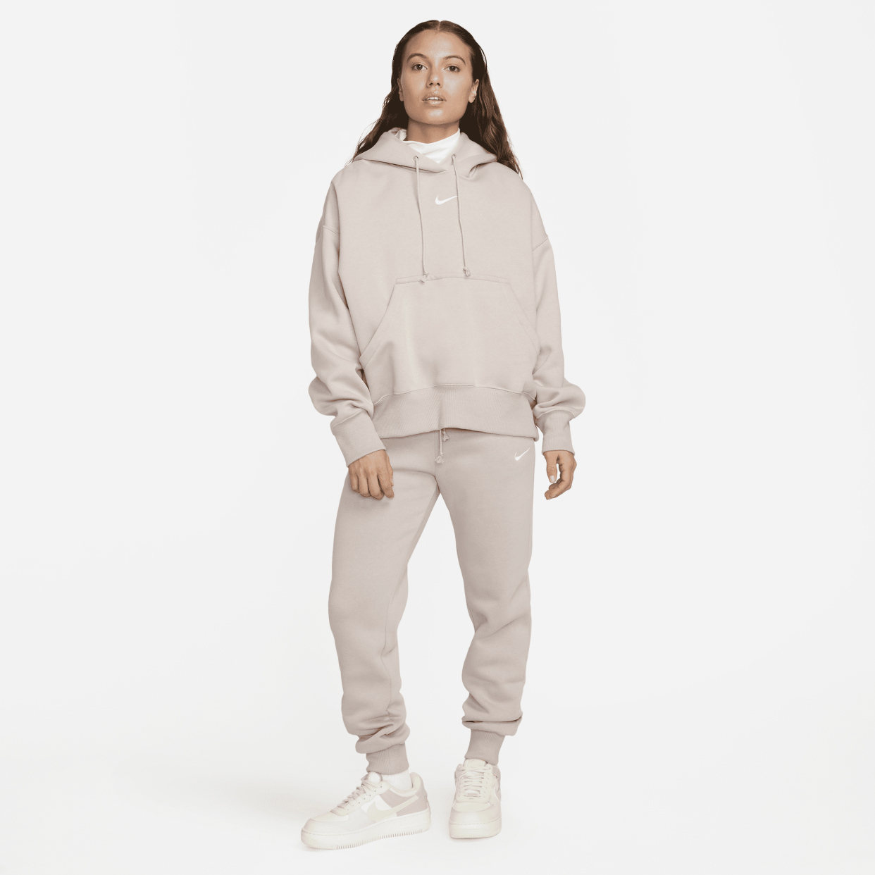 <p><a href="https://go.redirectingat.com?id=74968X1596630&url=https%3A%2F%2Fwww.nike.com%2Ft%2Fsportswear-phoenix-fleece-womens-high-waisted-joggers-2Q5spM&sref=https%3A%2F%2Fwww.harpersbazaar.com%2Ffashion%2Ftrends%2Fa45457105%2Fblack-friday-cyber-monday-fashion-deals-2023%2F" rel="nofollow noopener" target="_blank" data-ylk="slk:Shop Now;elm:context_link;itc:0;sec:content-canvas" class="link rapid-noclick-resp">Shop Now</a></p><p>Sportswear Phoenix Fleece High-Waisted Jogger Pants</p><p>nike.com</p><p>$53.97</p>