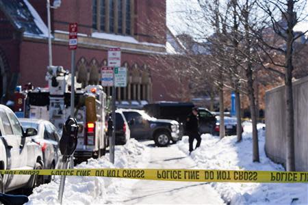 State and local police respond to reports of explosives at Harvard University in Cambridge, Massachusetts, December 16, 2013. REUTERS/Dominick Reuter