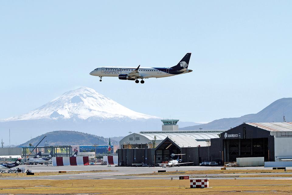 Aeroméxico no podrá operar en Terminal 1 del AICM desde septiembre