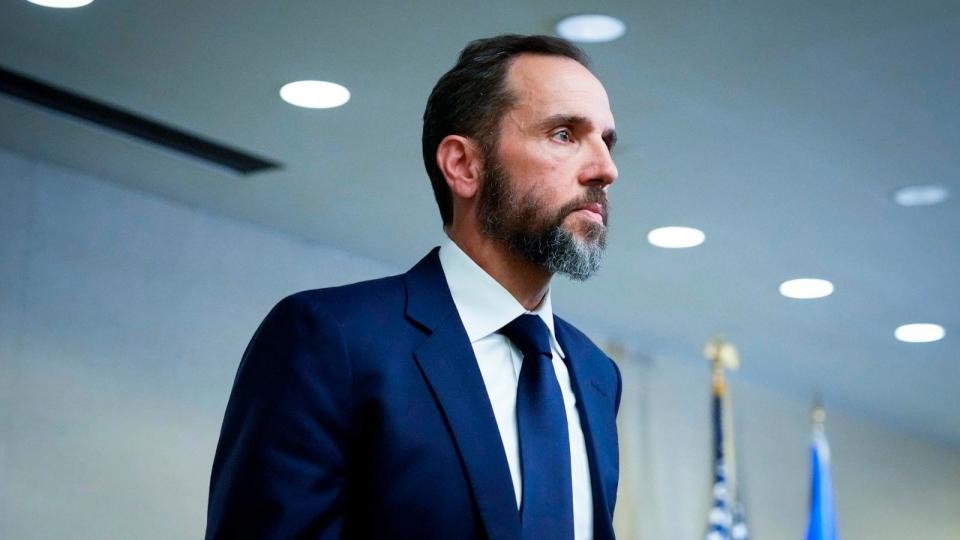 PHOTO: In this Aug. 1, 2023, file photo, Special Counsel Jack Smith delivers remarks on an unsealed indictment, including four felony counts against former President Donald Trump, in Washington, D.C. (Drew Angerer/Getty Images, FILE)