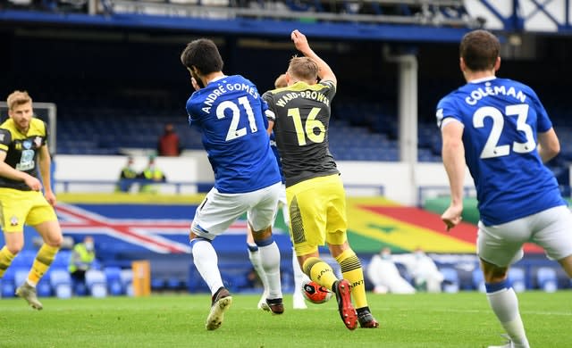 Everton midfielder Andre Gomes was adjudged to have fouled Southampton’s James Ward-Prowse