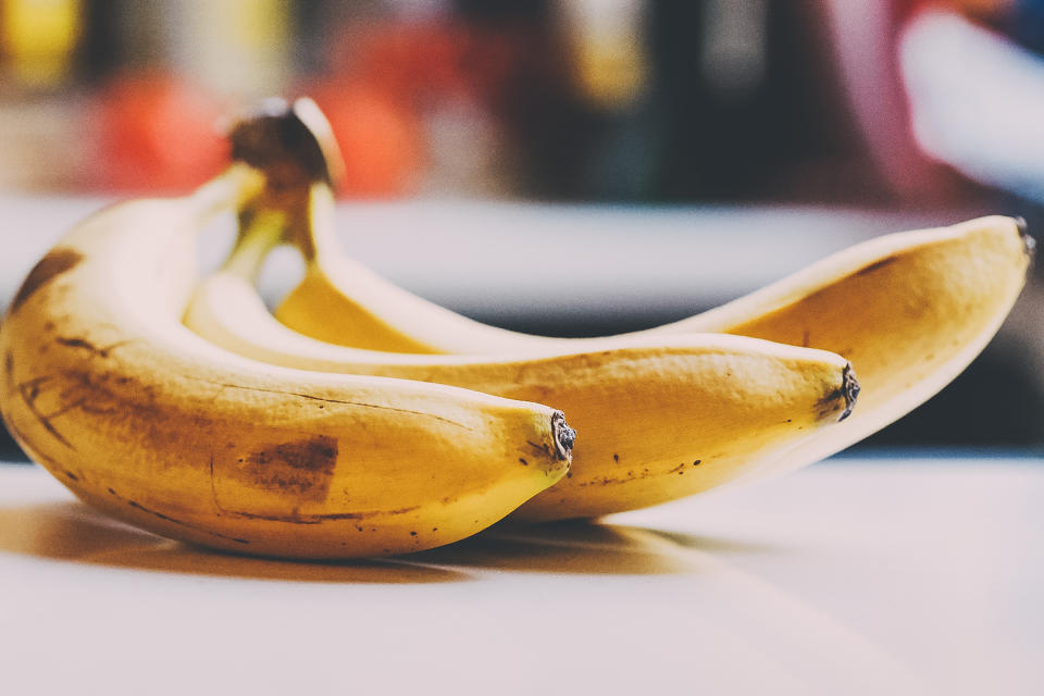 Die Uhr tickt: Eine Banane reift stetig nach - doch dieser Prozess lässt sich verlangsamen (Symbolbild: Getty Images)