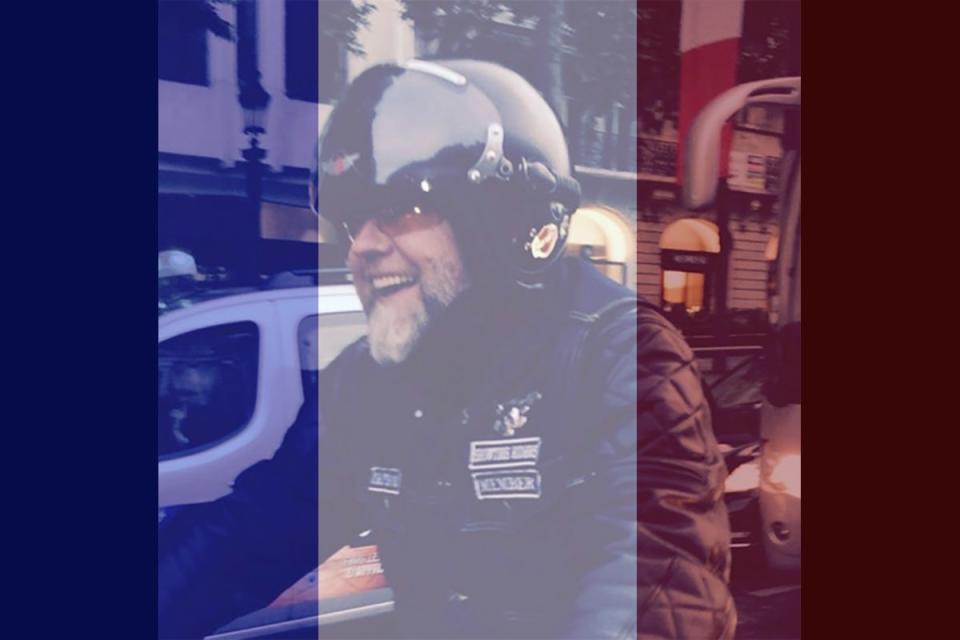 Richard Rammant, 53 ans, est mort au Bataclan en protégeant sa femme, Marie-Do, qui a survécu : il s’est couché sur elle et a reçu plusieurs balles mortelles. Fan de rock et de Harley-Davidson, il était un Parisien attaché à sa région natale du Lot, où il était bénévole dans un festival de blues.