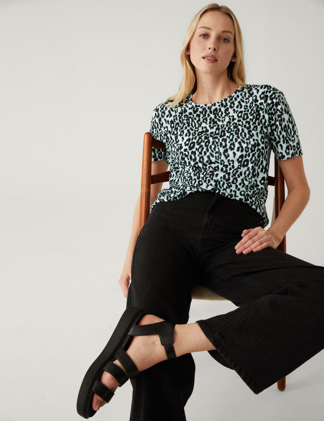 MARKS & SPENCER M&S Flexifit™Non-Wired Crop Top 2024, Buy MARKS & SPENCER  Online