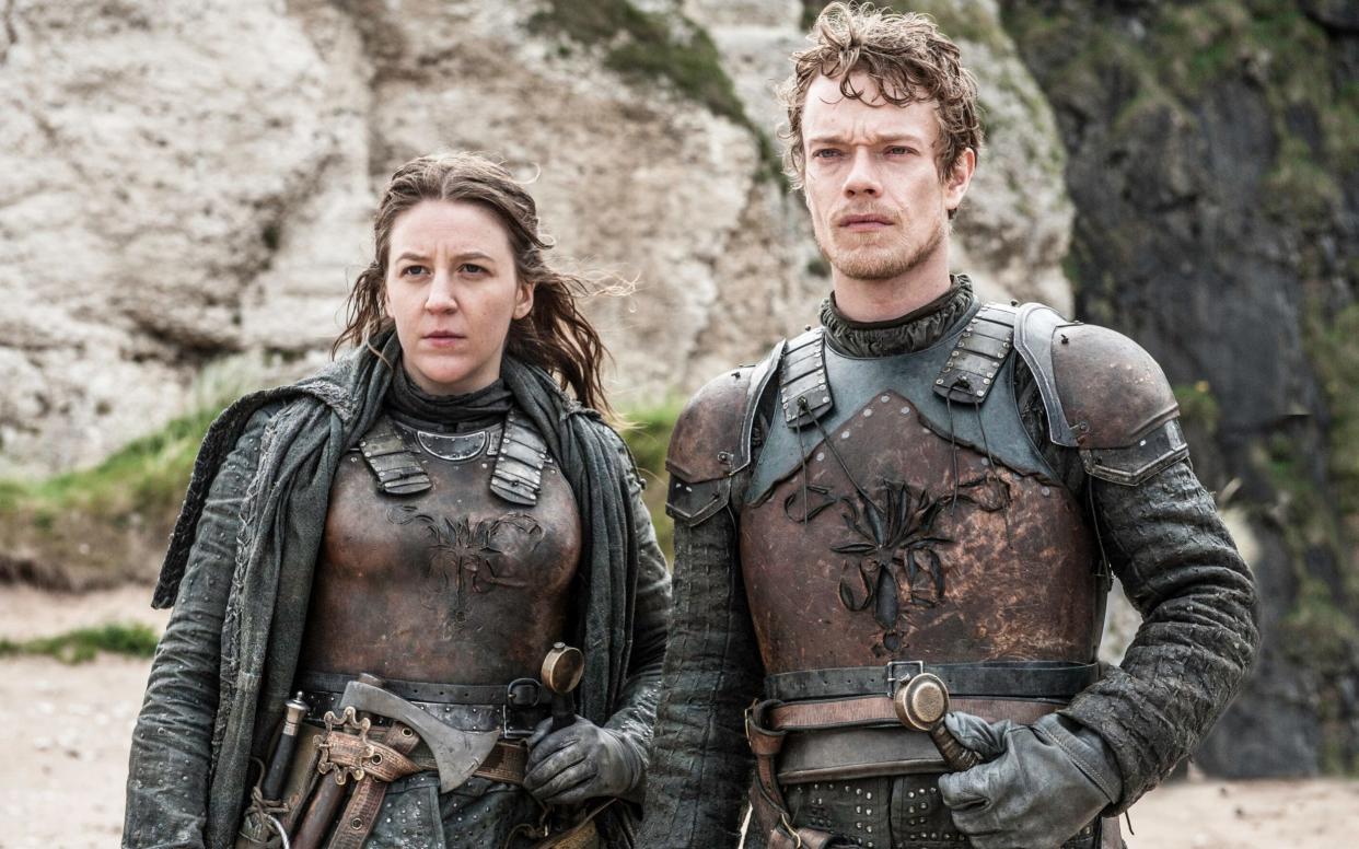 Theon Greyjoy (Alfie Allen) with his sister Yara (Gemma Whelan) in Game of Thrones - HBO