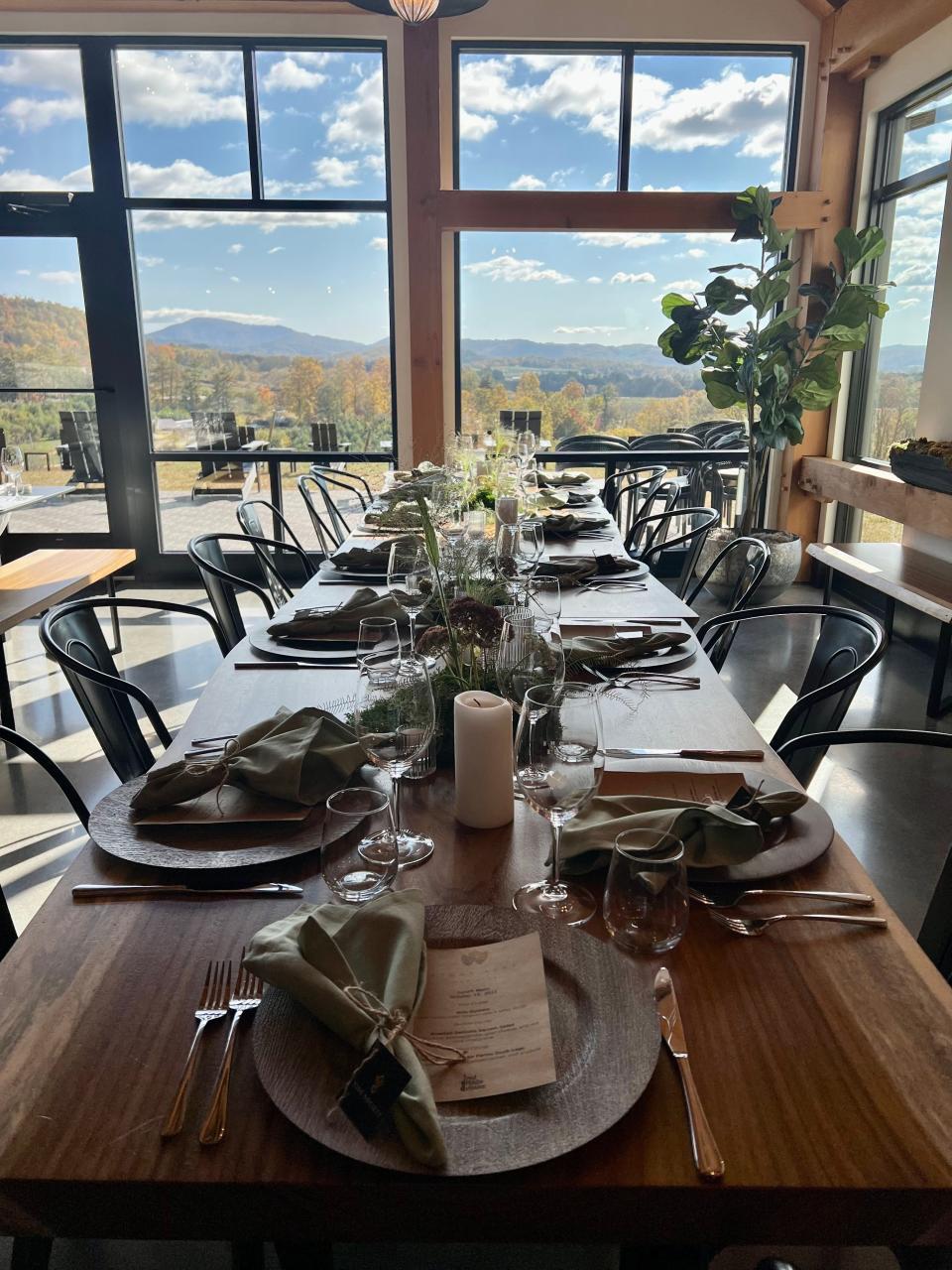 Red Fiddle Vittles will host Vintners Dinner at Stone Ashe Vineyard at 6:30 p.m. July 29 at 736 Green Mountain Road in Hendersonville.