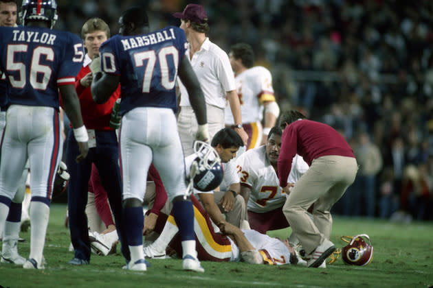 2. Joe Theismann’s Leg Is Broken, His Career Ended