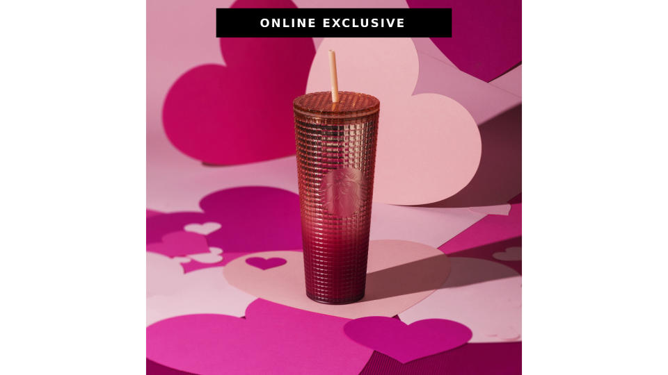 Starbucks Pink Grid Cold Cup 24oz. (Photo: Shopee SG)