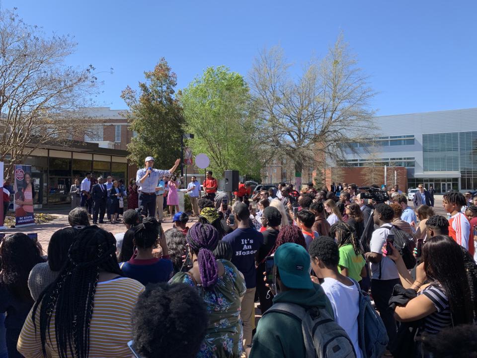 O'Rourke holds a town hall at South Carolina State University in Orangeburg. (Photo: Igor Bobic / HuffPost)