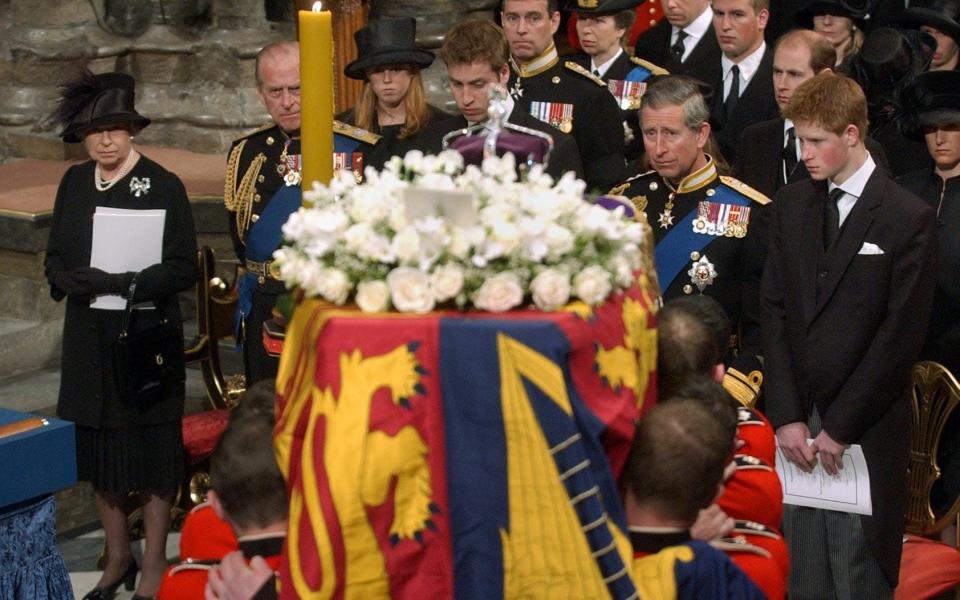 ¿Qué es un funeral de estado? ¿Cuándo es el último? Reina Madre Miembros de la familia real Servicio ceremonial Abadía de Westminster