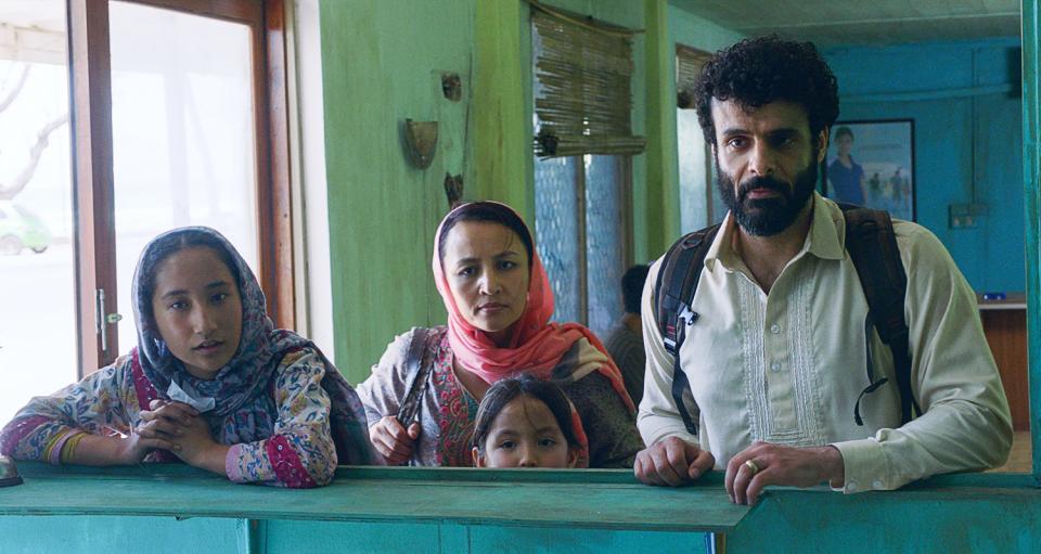 Soraya Heidari, Saajeda Samaa, Ilaha Rahemi and Fayssal Bazzi in "Stateless."