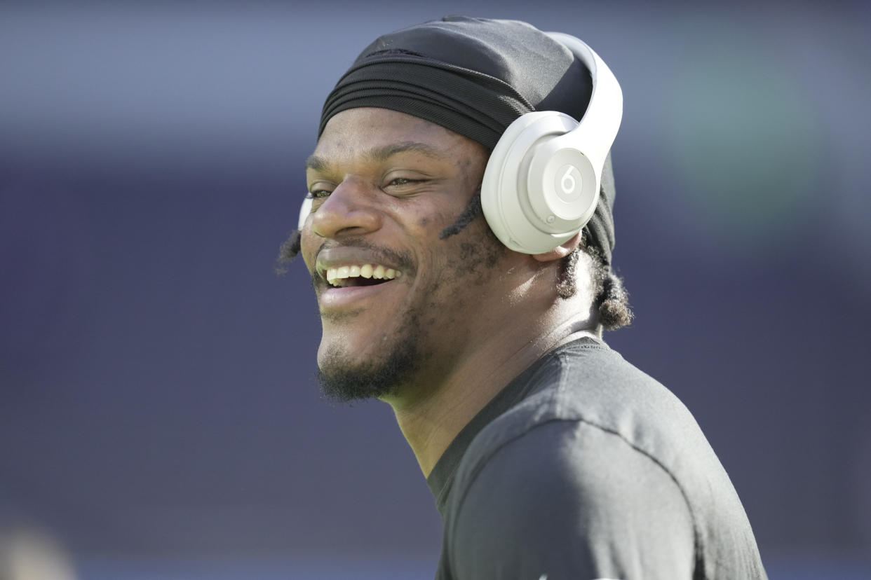 The Ravens' offense has been inconsistent as a whole up to this point, and it hasn't mattered much because Lamar Jackson is amazing. (AP Photo/Kin Cheung)