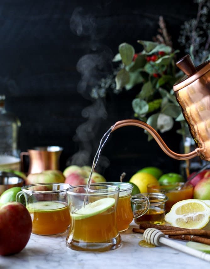 <strong>Get the <a href="https://www.howsweeteats.com/2017/10/hot-toddy-recipe-caramel-apple/" target="_blank">Caramel Apple Hot Toddy</a> recipe from How Sweet Eats</strong>