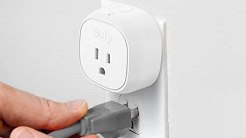 Best affordable gifts that look expensive: Eufy Smart Plug