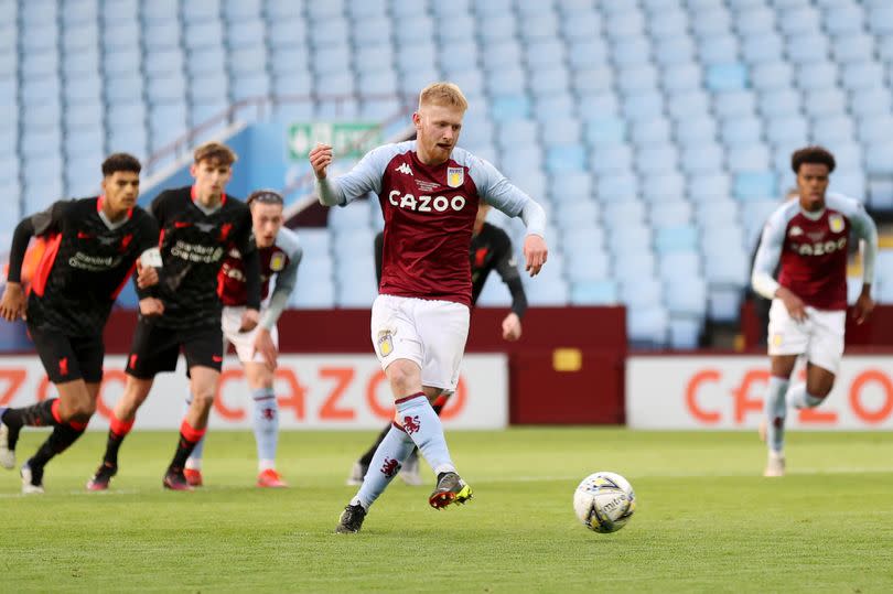 Brad Young scores from the spot for Aston Villa in the 2021 FA Youth Cup final