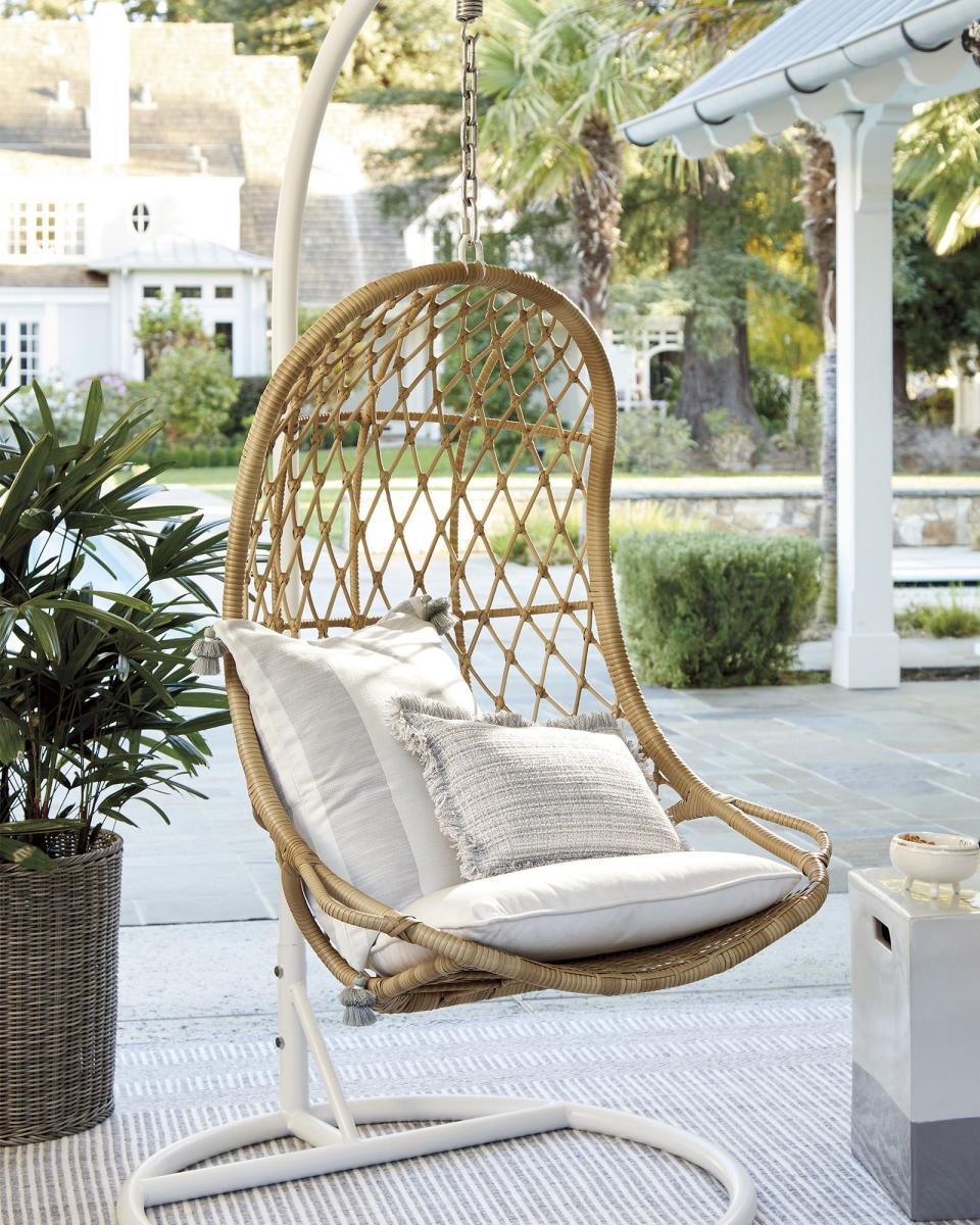 10) Capistrano Outdoor Hanging Chair & Stand