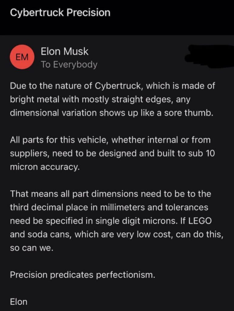Elon Musk在內部信件指出，由於Cybertruck的特殊材質跟設計，使得公差在視覺上容易被放大。(圖片來源/ 翻攝自X)