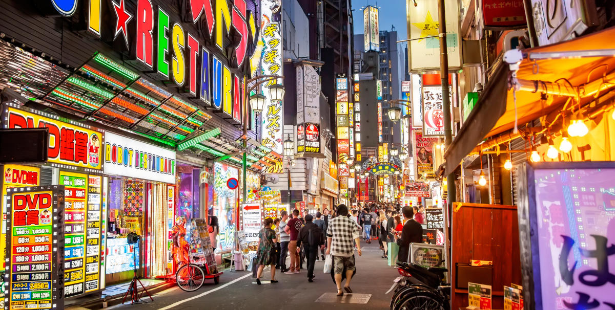Japan has opened up to tourists for real! Who's excited? We are!