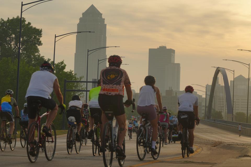 Riders roll out of Des Moines on Day 5 of RAGBRAI 50 on Thursday, July 27, 2023