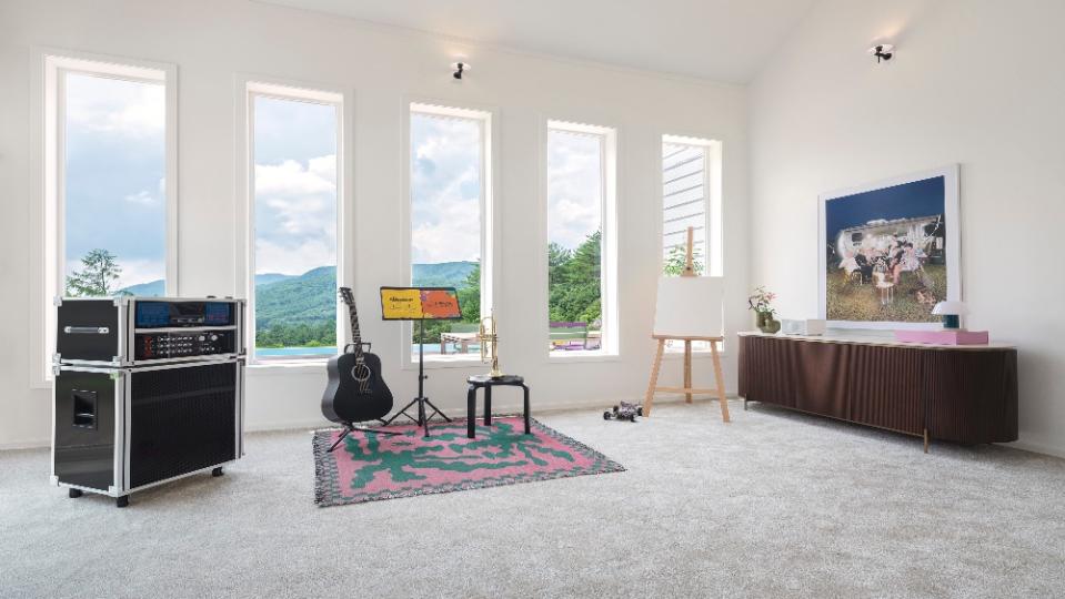 The music room. - Credit: TIMEOFBLUE/Airbnb