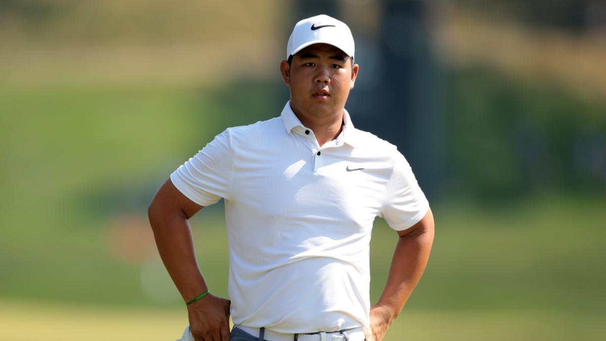 After pizza party, Tom Kim leads Travelers Championship by two