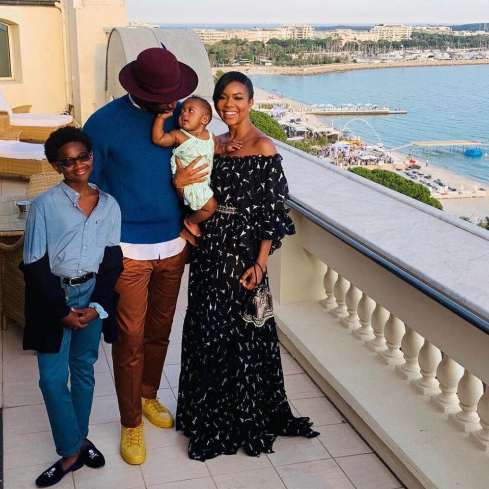 From L to W: Zaya Wade, Dwyane Wade, Kaavia Union-Wade and Gabrielle Union | Dwyane Wade/Instagram