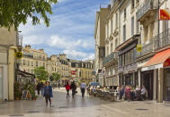 La ville de la Vienne a une note 69,5 sur 100 sur le barème de l'Observatoire des villes vertes. Poitiers pointe également à la cinquième place du classement "Promotion" de cette étude. Que cela signifie-t-il ? Il met en avant les villes qui <em>"</em>font de leur patrimoine vert un atout pour attirer, pour créer du lien social, pour dynamiser des territoires".