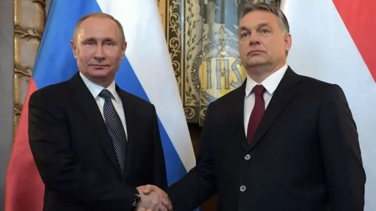 Orbán mantiene una relación cordial con el presidente ruso, Vladimir Putin, por la dependencia energética de Hungría con aquel país