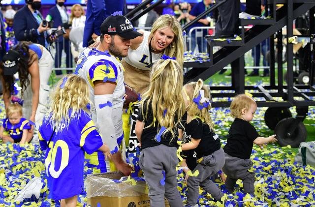 Los Angeles, United States. 14th Feb, 2022. Los Angeles Rams quarterback  Matthew Stafford (9) kisses his wife, Kelly, while celebrating after the  Rams won Super Bowl LVI at SoFi Stadium in Los