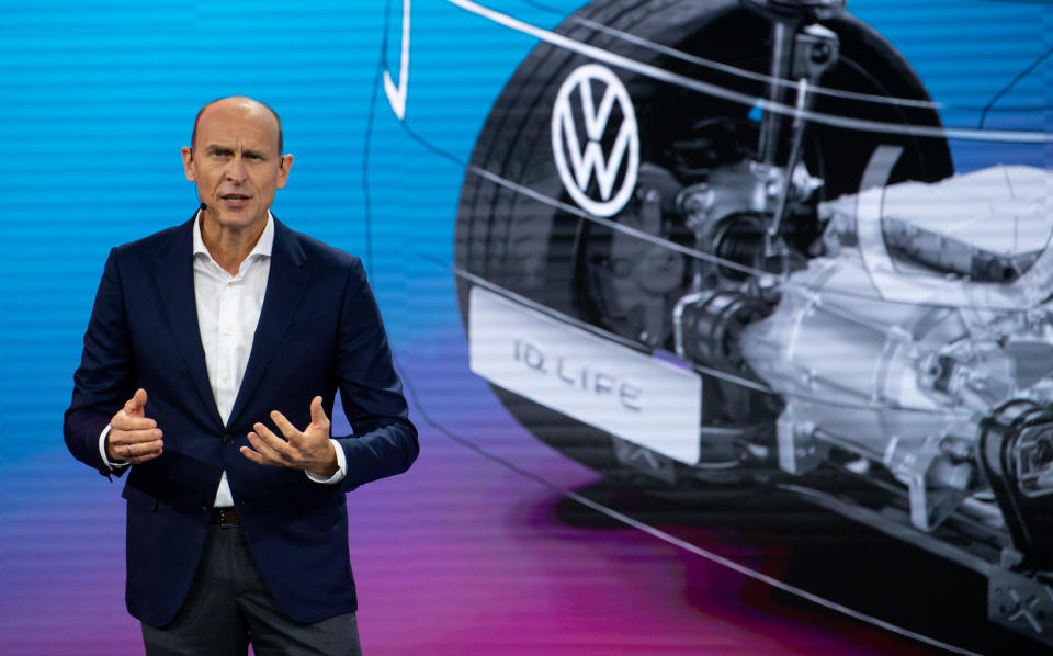 Ralf Brandstätter verantwortet sei 2022 das China-Geschäft von VW. Doch die Marke gerät auf dem wichtigsten Markt weltweit immer mehr unter Druck. - Copyright: picture alliance/dpa | Sven Hoppe