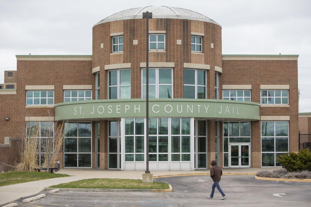 The St. Joseph County Council approved the hiring of nurses to staff the St. Joseph County Jail, after no health care providers bid for a medical services contract for 2020.