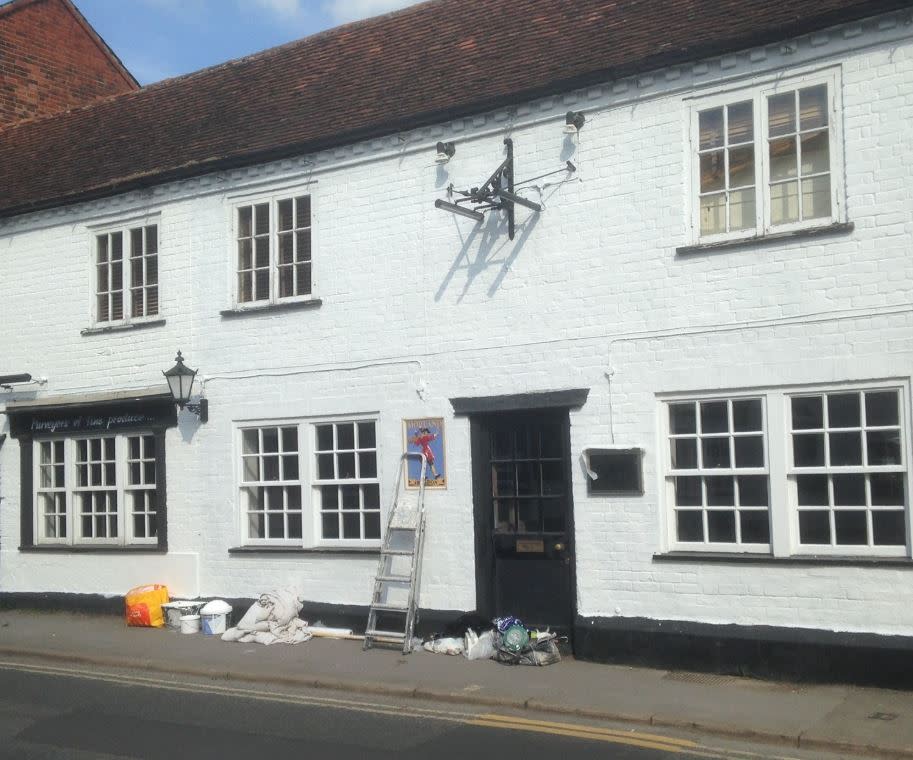 The Royal Standard in Wallingford, in Oxfordshire (Picture: Facebook)