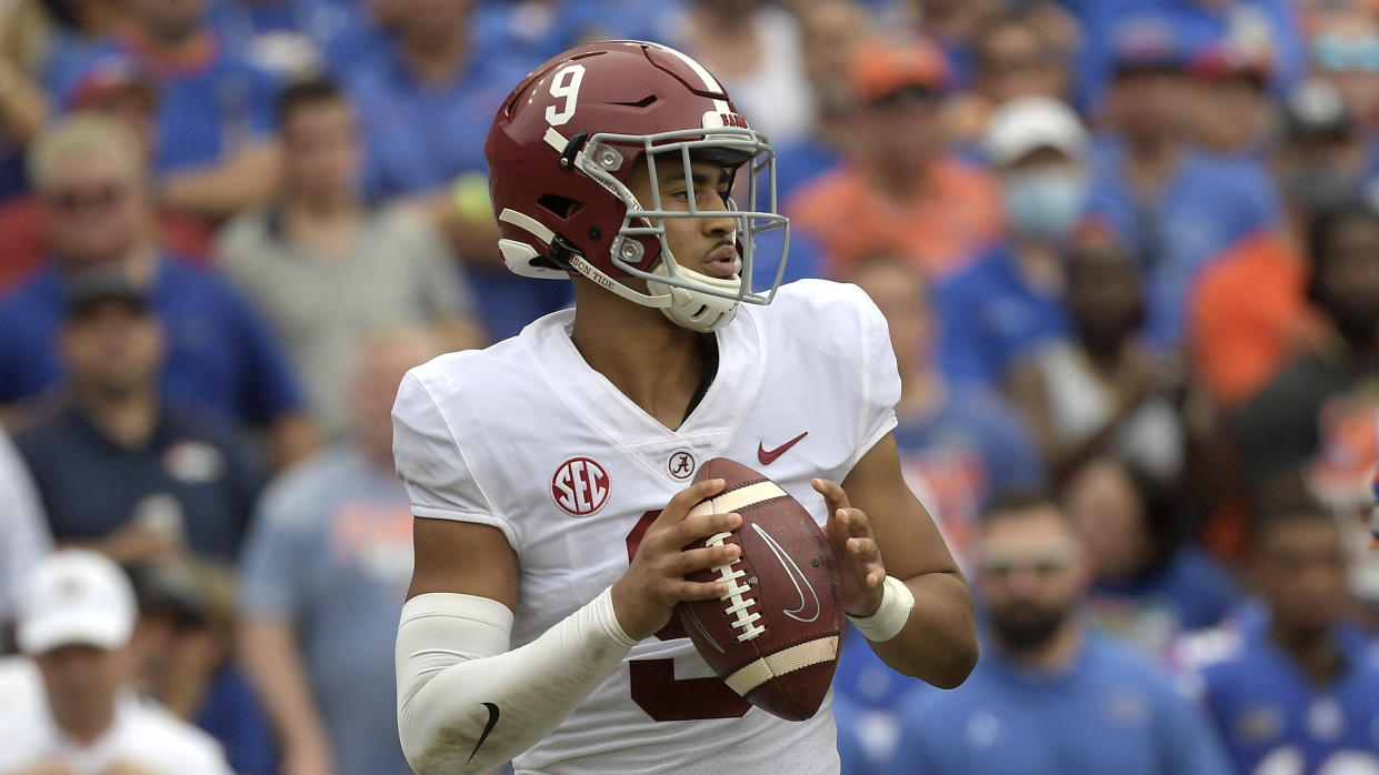 Alabama quarterback Bryce Young (9) sets up to throw a pass during the first half of an NCAA college football game against Florida, Saturday, Sept. 18, 2021, in Gainesville, Fla. (AP Photo/Phelan M. Ebenhack)