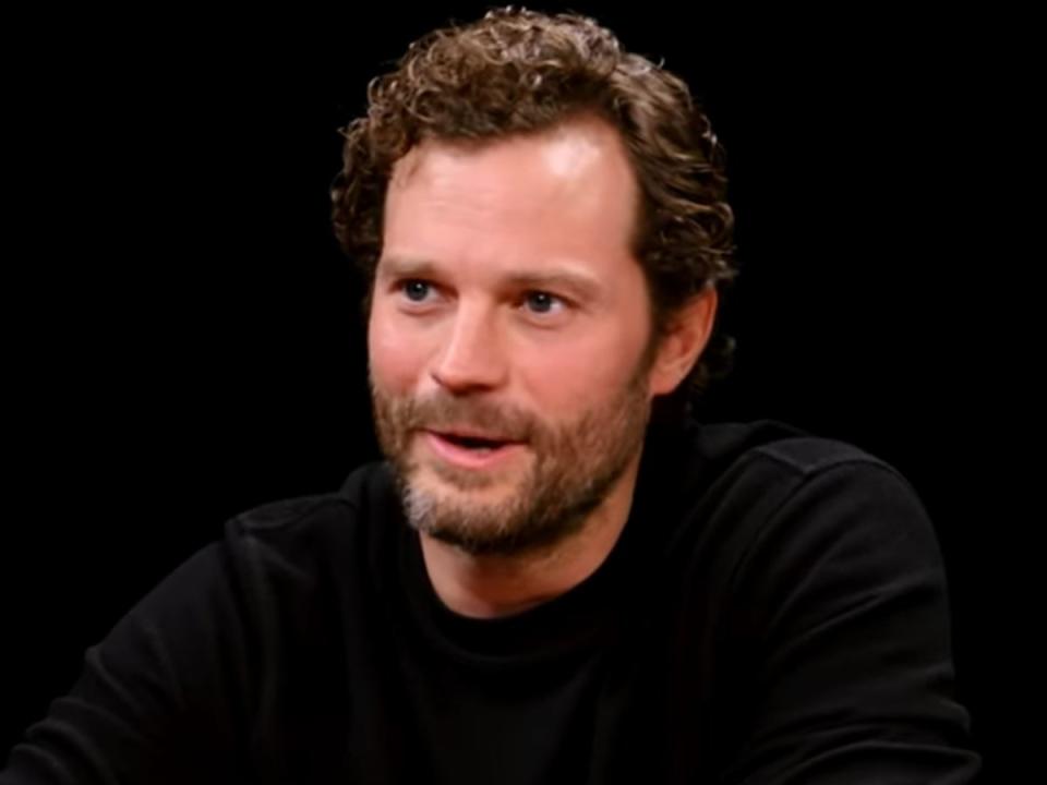 Jamie Dornan on ‘Hot Ones’ (Hot Ones)