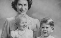 <p>Eine kleine Schwester für Prinz Charles (Bild rechts): Am 15. August 1950 brachte Prinzessin Elizabeth ihre Tochter Anne zur Welt. (Bild: Marcus Adams/Paul Popper/Popperfoto via Getty Images/Getty Images)</p> 