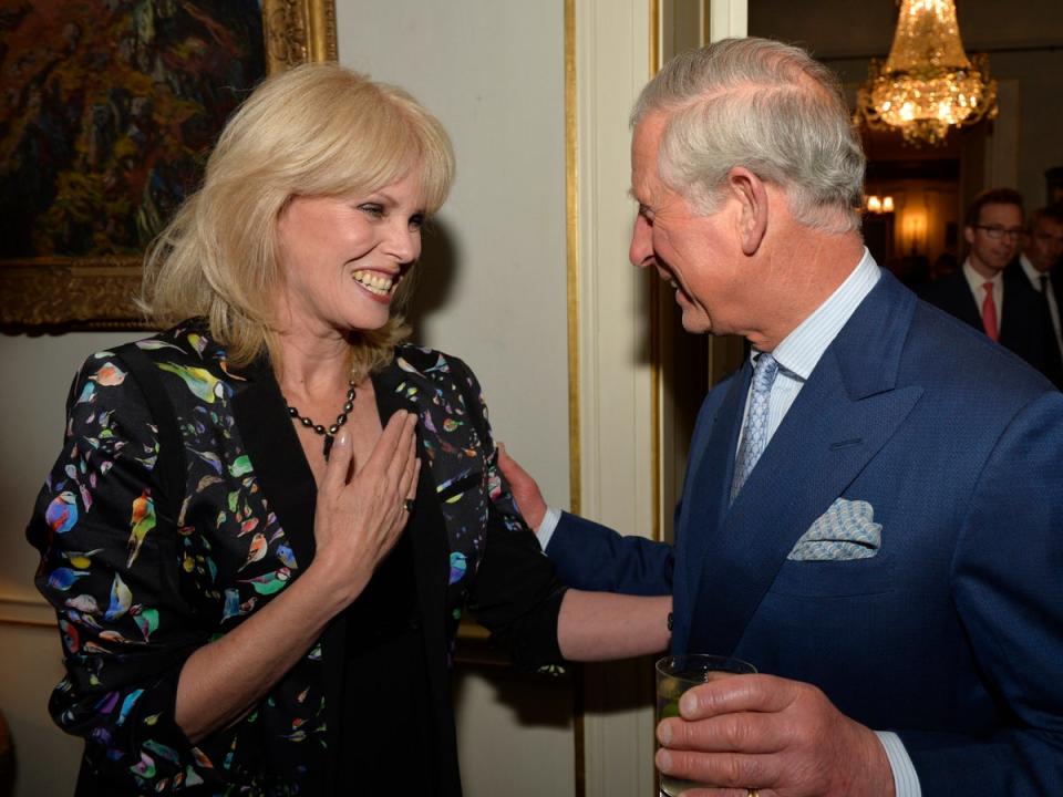 Joanna Lumley and Prince Charles in 2013 (Getty Images)