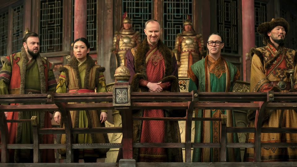 3 Body Problem. (L to R) John Bradley as Jack Rooney, Jess Hong as Jin Cheng, Mark Gatiss as Isaac Newton, Reece Shearsmith as Alan Turing, Jenson Cheng as Kublai Khan in episode 103 of 3 Body Problem. - Netflix