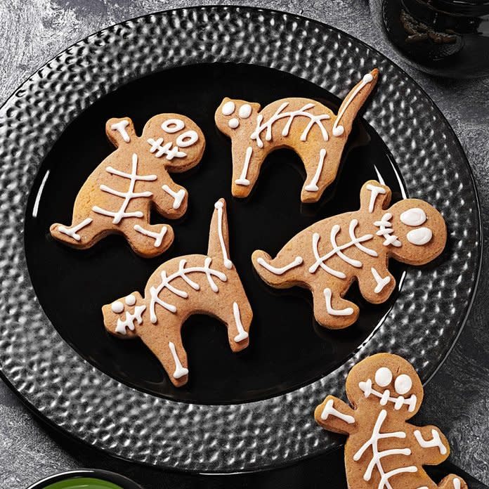 Gingerbread Skeletons