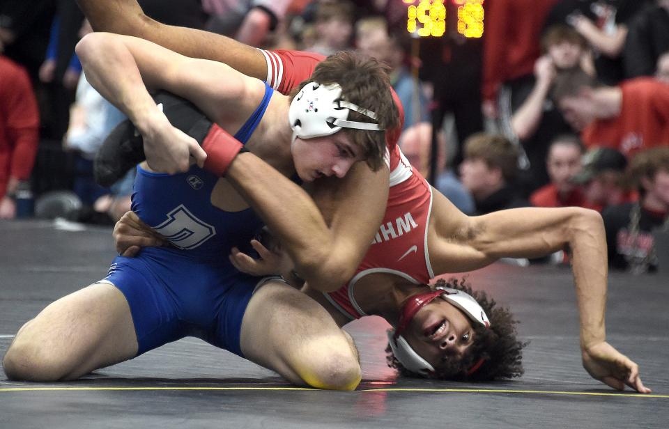 Donny Beaufait of Dundee handed Whitehall's Darnell Mack his first loss of the season to help Dundee win 49-20 in the Division 3 state finals Saturday.