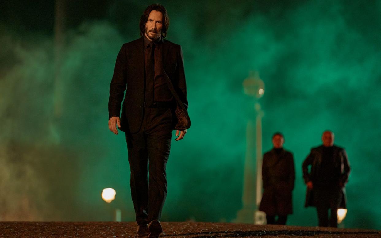 Der vielleicht größte Actionheld der Gegenwart, verkörpert von Keanu Reeves, kehrt mit "John Wick - Kapitel 4" zurück. (Bild: 2022 Lionsgate / Murray Close / Leonine)