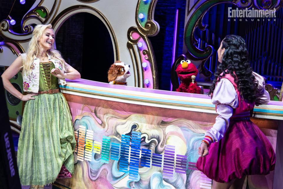 Elmo Broadway & Juliet