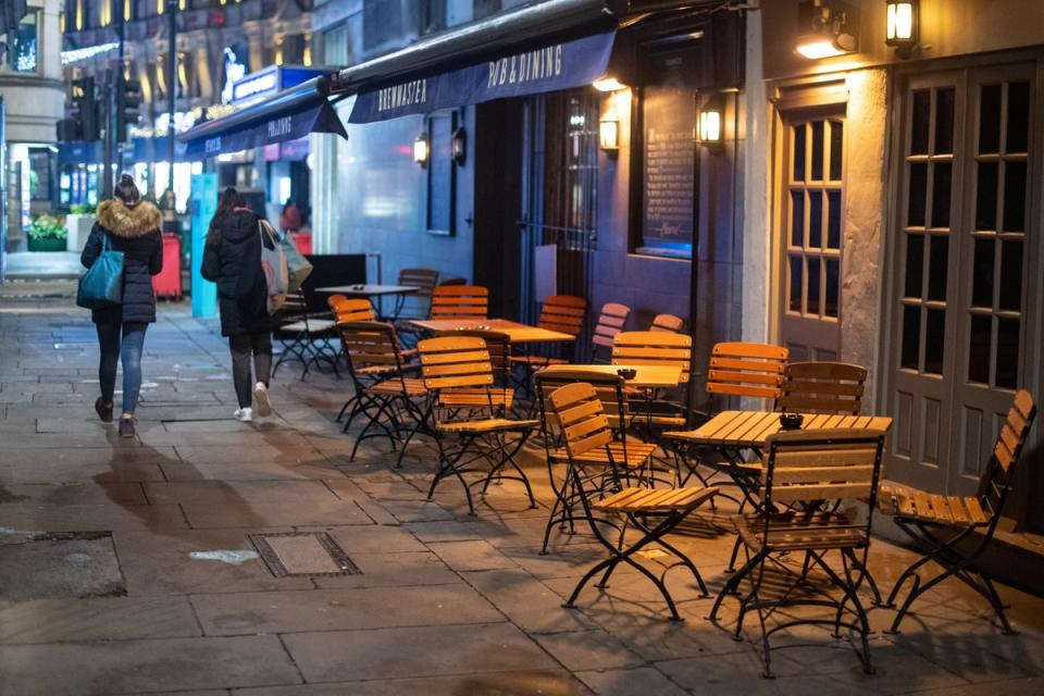 Pubs, bars and restaurants are among the firms facing losses from  strikes  (Dominic Lipinski/PA) (PA Archive)