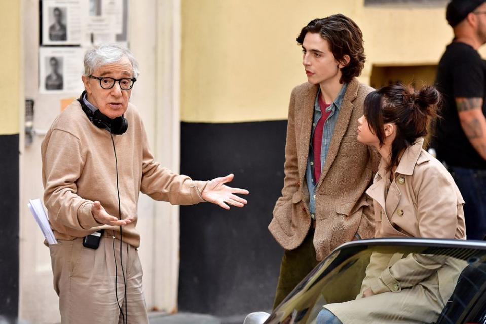 Woody Allen, Timothée Chalamet and Selena Gomez on <em>A Rainy Day in New York</em> set in September 2017
