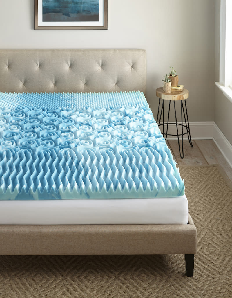 Broyhill 4-Inch Cooling GelLux Memory Foam Gel Mattress Topper (Photo: Broyhill)