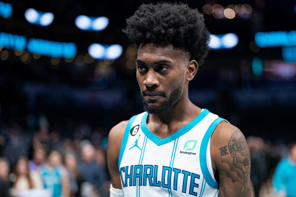 Jalen McDaniels #6 of the Charlotte Hornets is gaining fantasy value