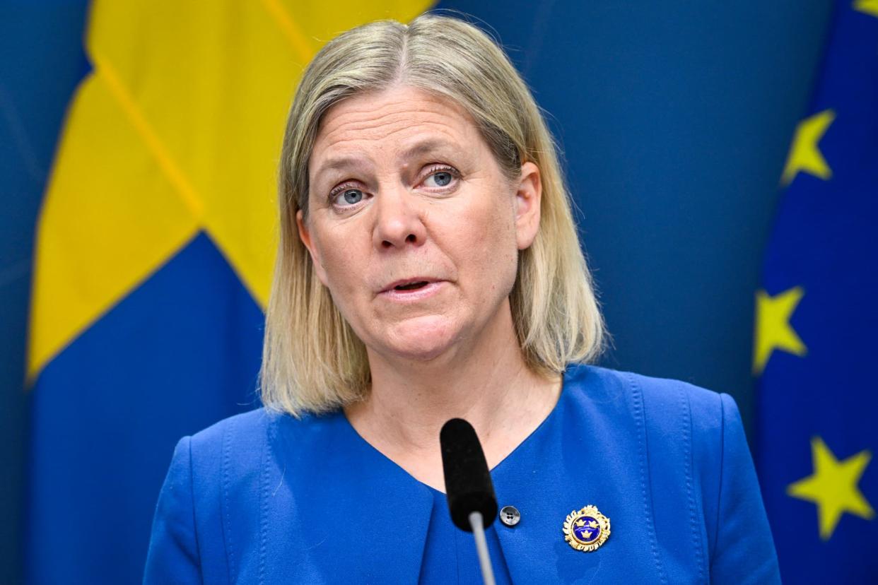 La Première ministre suédoise Magdalena Andersson donne une conférence de presse à Stockholm, le 16 mai 2022 au cours de laquelle elle officialise la volonté de la Suède d'adhérer à l'OTAN. Un moyen de dissuasion contre l'agression russe en Ukraine, a déclaré la Première ministre.  - Henrik MONTGOMERY / TT NEWS AGENCY / AFP