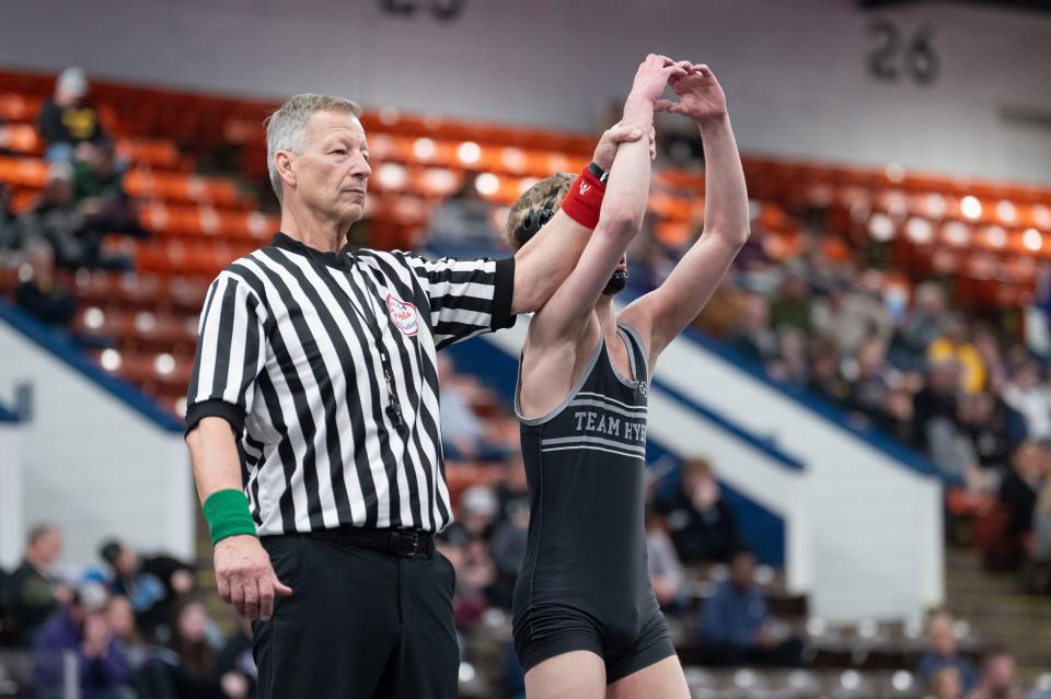 Climax-Scotts/Martin's Cole Reitz wins his match against St. Louis' Genaro Soto during the MHSAA State wrestling tournament at Wings Stadium in Kalamazoo on Friday, Feb. 23, 2024.