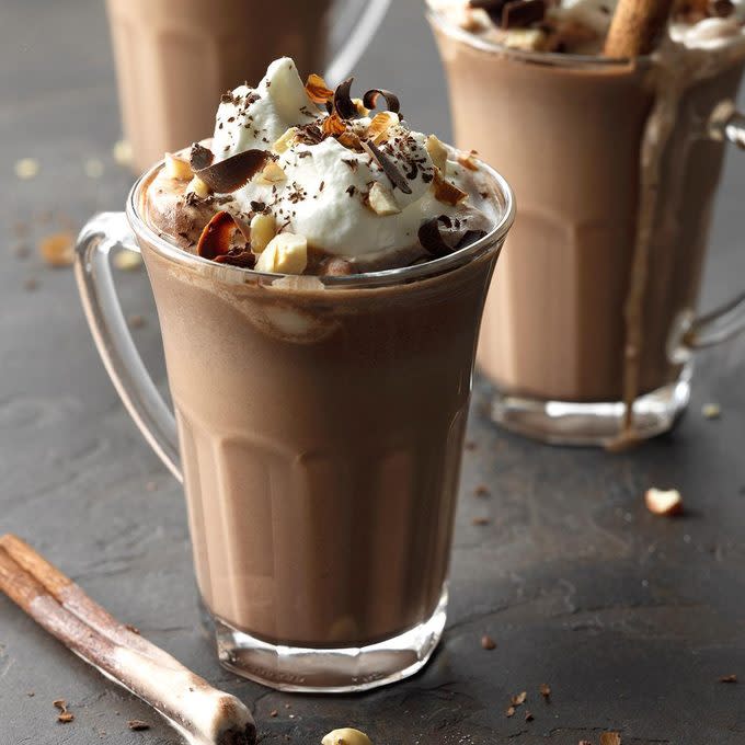 Hazelnut Hot Chocolate Exps Hplbz18 40379 C05 16 3b 4