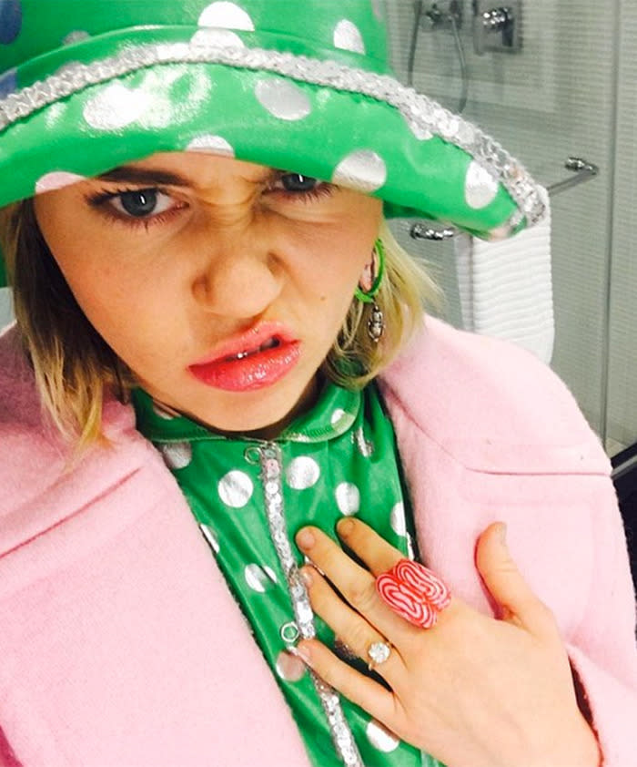 Miley Cyrus Flashes Some Major Bling After Liam Hemsworth Reunion – Is It Her Former Engagement Ring?